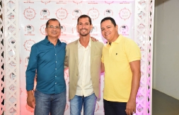 #tapetevermelho Nelson Sérgio Alves (Banco do Brasil de Irecê) e Andeson Miranda (Banco do Brasil de Ibititá)