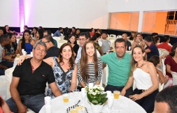 Flávia Duarte (Banco do Nordeste do Brasil de Irecê) e Marcos Domingos Andrade (Caixa Econômica Federal de Irecê) #fimdeano #bancáriosirecêeregião #festa